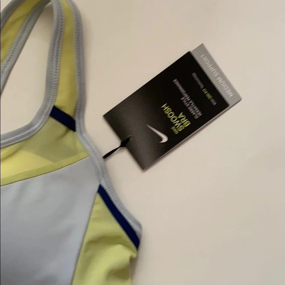 NWT Nike swoosh sports bra size: XS
